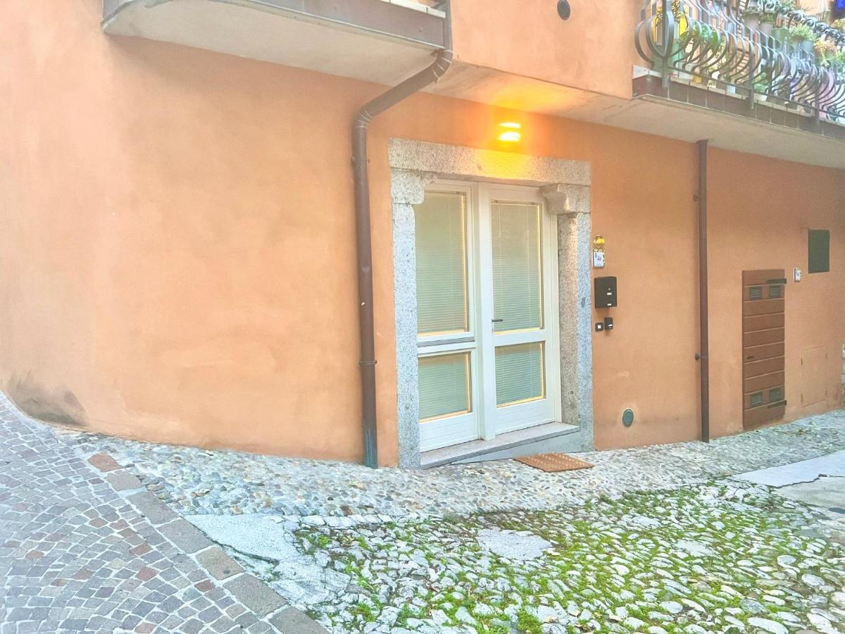リモーネ・スル・ガルダLimone Downtownアパートメント エクステリア 写真